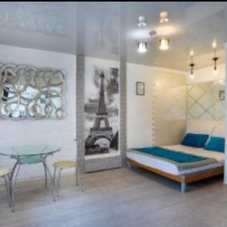 Студия На Проспекте Мира Mykolaiv Exterior photo