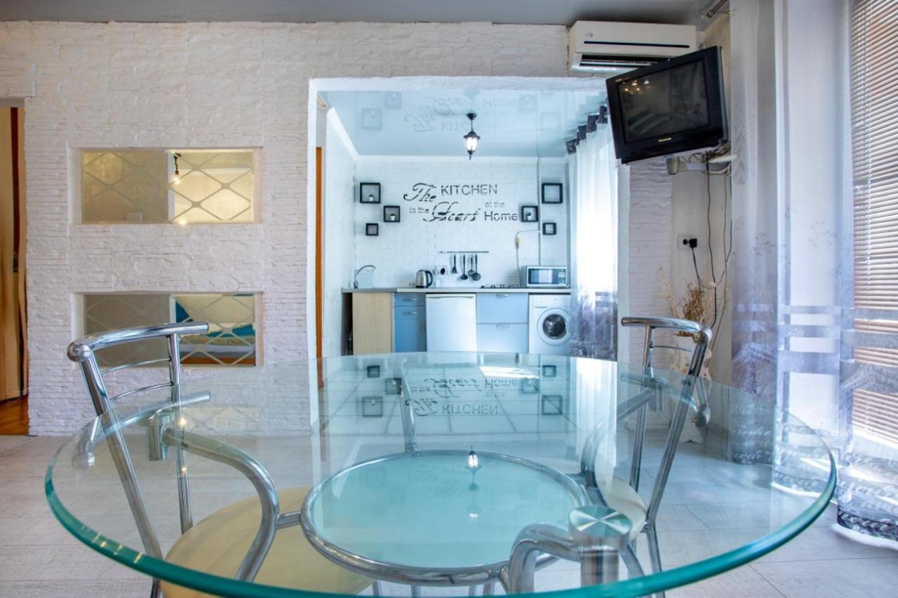 Студия На Проспекте Мира Mykolaiv Exterior photo